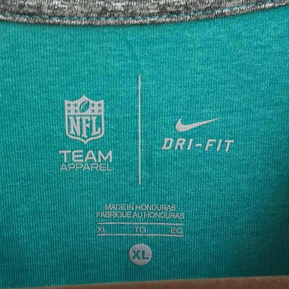 Men’s Miami Dolphins dri-fit shirt. - Picture 2 of 5